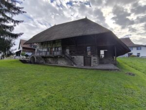 Heizungsersatz / Sole-Wasser-WP / Strohdachhaus Hüttikon